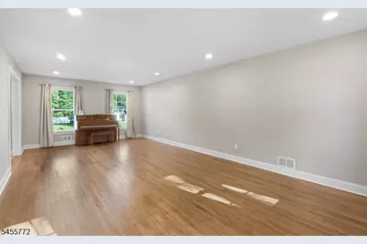 6 Selmar Ter, East Hanover Township, NJ 07936 - Photo 8