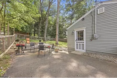 145 S New York Ave, Jefferson Township, NJ 07849 - Photo 18