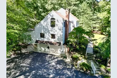 463 Laurel Ln, Kinnelon, NJ 07405 - Photo 2