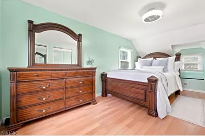 50 Heather Ln, Roselle, NJ 07203 - Photo 4