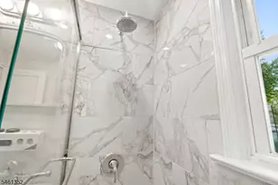 50 Heather Ln, Roselle, NJ 07203 - Photo 12