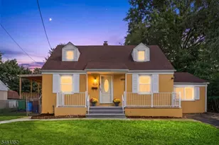 50 Heather Ln, Roselle, NJ 07203 - Photo 1