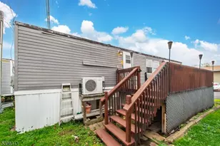 39 Helen Dr, Moonachie, NJ 07074 - Photo 16