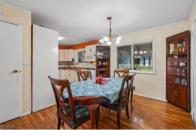 25 Lawrence Dr, Hackettstown, NJ 07840 - Photo 10