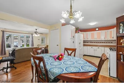 25 Lawrence Dr, Hackettstown, NJ 07840 - Photo 12