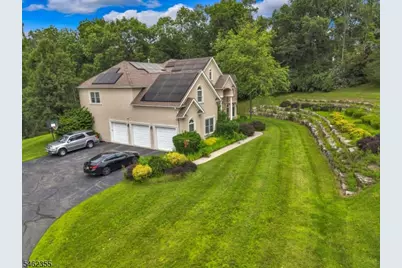 5 Carpenter Pl, Sparta Township, NJ 07871 - Photo 2