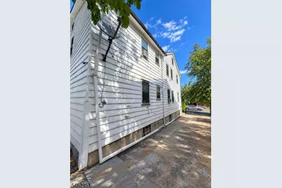 209-211 Eastern Pkwy, Newark, NJ 07106 - Photo 4