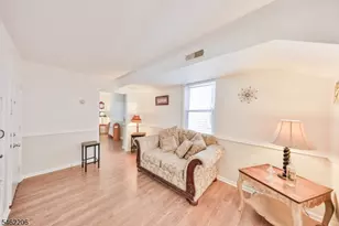 36B Bennett St, Phillipsburg, NJ 08865 - Photo 4