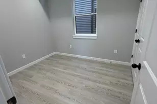 132 E Holsman St, Paterson, NJ 07522 - Photo 2