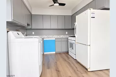 161 Garibaldi Ave, Lodi, NJ 07644 - Photo 6