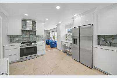 45 Leonard Ter, Wayne, NJ 07470 - Photo 8