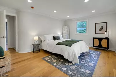 9 Crestview Ct, Montclair, NJ 07042 - Photo 24