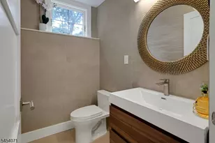 9 Crestview Ct, Montclair, NJ 07042 - Photo 32