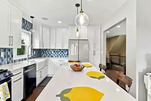 7 Vincent Pl, Hawthorne, NJ 07506 - Photo 1
