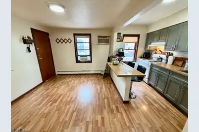 15 Hensler St, Newark, NJ 07105 - Photo 16