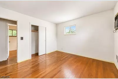 77 Independence Dr, Roselle, NJ 07203 - Photo 22