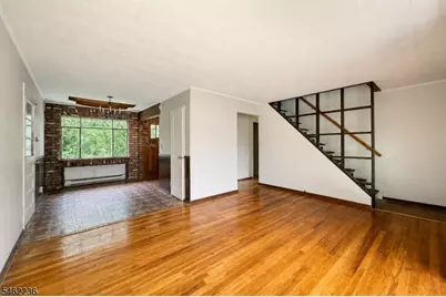 77 Independence Dr, Roselle, NJ 07203 - Photo 6
