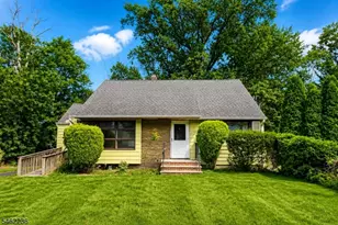 77 Independence Dr, Roselle, NJ 07203 - Photo 1