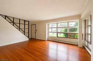 77 Independence Dr, Roselle, NJ 07203 - Photo 8