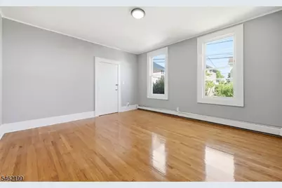 508 2nd St, Carlstadt, NJ 07072 - Photo 2