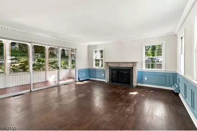51 Valley View Ter, Wayne, NJ 07470 - Photo 8