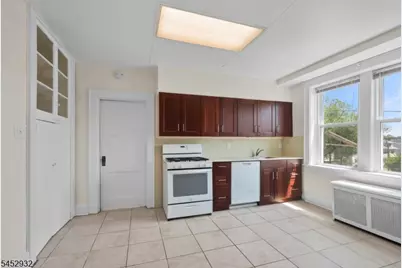 60-62 Elmwood Ave #3, Montclair, NJ 07042 - Photo 6