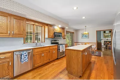 111 Carriage Hill Way, Branchburg Township, NJ 08853 - Photo 12