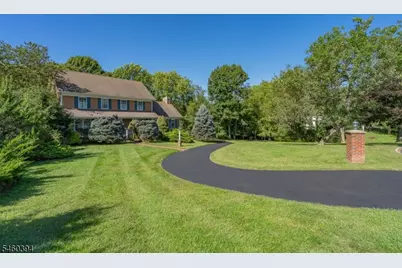 111 Carriage Hill Way, Branchburg Township, NJ 08853 - Photo 2