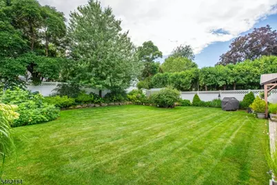 49 Meadow Ln, Bloomfield, NJ 07003 - Photo 26