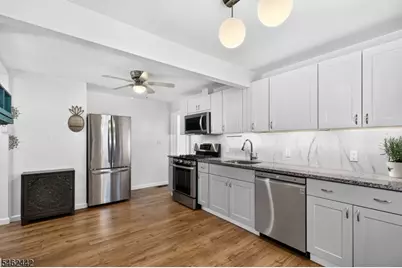 36 Park Ave, Wanaque, NJ 07420 - Photo 8