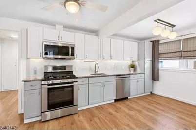 36 Park Ave, Wanaque, NJ 07420 - Photo 6