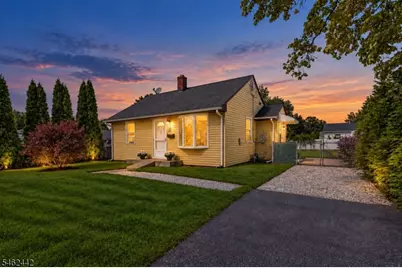 36 Park Ave, Wanaque, NJ 07420 - Photo 2