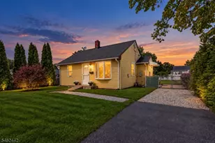 36 Park Ave, Wanaque, NJ 07420 - Photo 2