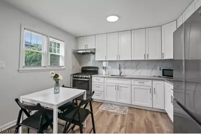 15 Oak Ridge Ave, Nutley, NJ 07110 - Photo 6