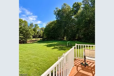 61 Jillian Blvd, Parsippany, NJ 07054 - Photo 18
