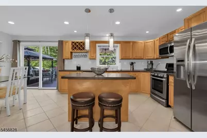 23 Meadow Dr, Little Falls Township, NJ 07424 - Photo 12