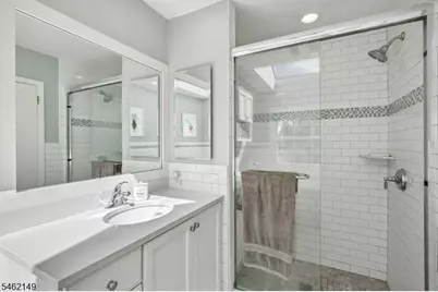 138 Leonardo Dr, West Orange Township, NJ 07052 - Photo 24