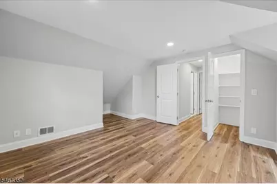 17 Londonderry Dr, Raritan Township, NJ 08822 - Photo 26