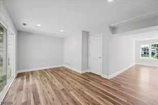 17 Londonderry Dr, Raritan Township, NJ 08822 - Photo 10