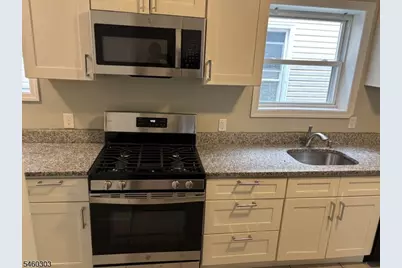 54 Chestnut St, East Orange, NJ 07018 - Photo 16