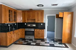 108 W 18th St, Linden, NJ 07036 - Photo 4