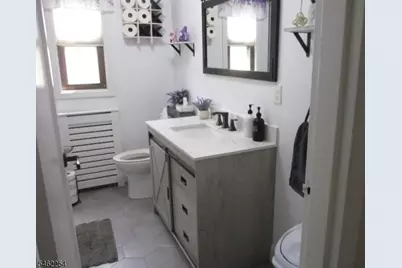 32 Newman Ave, Nutley, NJ 07110 - Photo 10