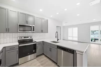 175 Morris St #328, Morristown, NJ 07960 - Photo 6