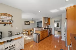 5 Sumutka Ct, Carteret, NJ 07008 - Photo 14