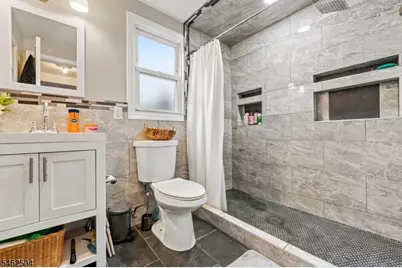 15 South St, Ridgefield, NJ 07660 - Photo 8