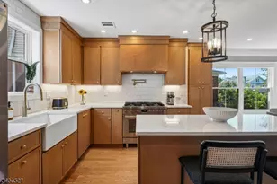 39 Walnut Crescent, Montclair, NJ 07042 - Photo 4