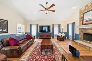 58 Leslie Dr, West Milford, NJ 07480 - Photo 14