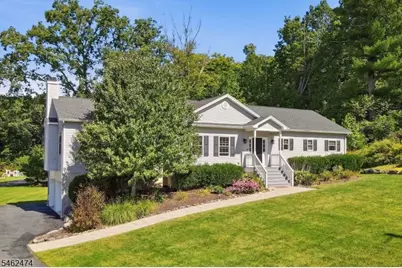 58 Leslie Dr, West Milford, NJ 07480 - Photo 2