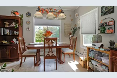14 Pearl St, Bloomingdale, NJ 07403 - Photo 8