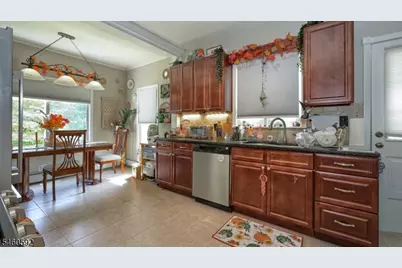 14 Pearl St, Bloomingdale, NJ 07403 - Photo 16